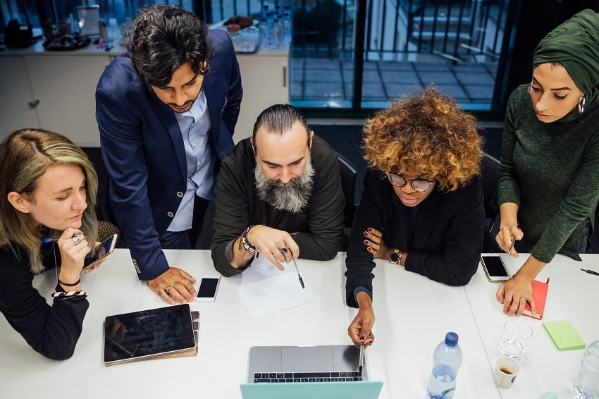 business-partners-at-brainstorming-meeting-in-offi-2022-03-07-23-57-22-utc